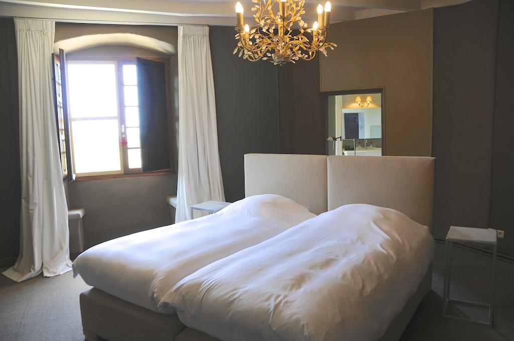 Perignac Chateau De Lerse住宿加早餐旅馆 客房 照片