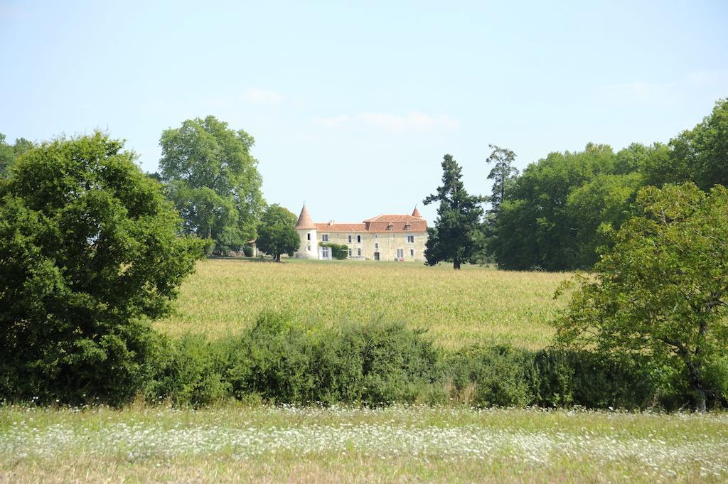 Perignac Chateau De Lerse住宿加早餐旅馆 外观 照片
