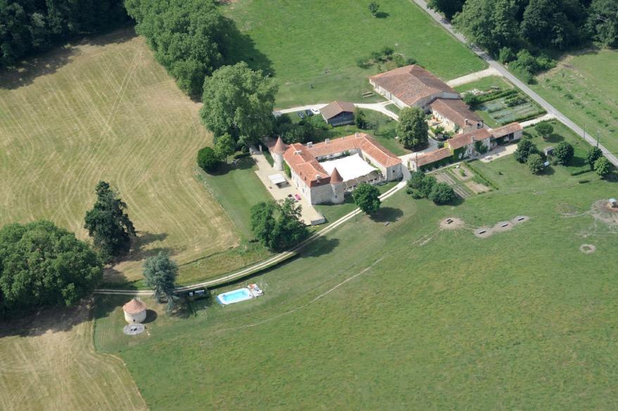 Perignac Chateau De Lerse住宿加早餐旅馆 外观 照片