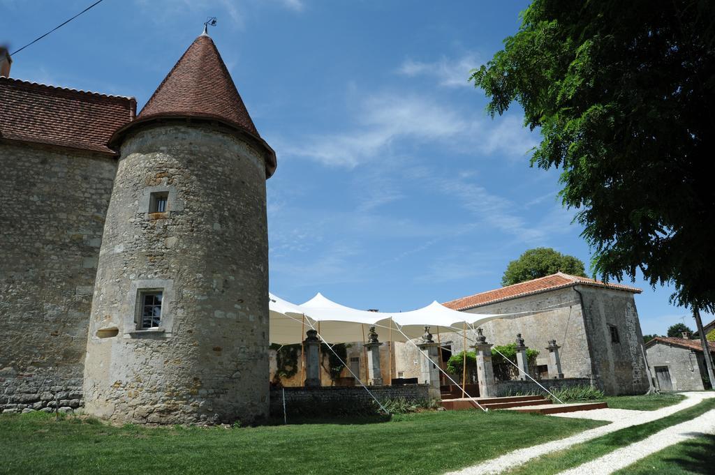 Perignac Chateau De Lerse住宿加早餐旅馆 外观 照片
